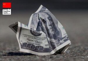 SCMP: Китай намерен продать часть госдолга США и обвалить доллар