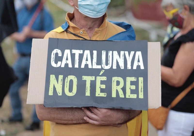 Демонстрация против короля в Каталонии / Demonstration against the king in Catalonia