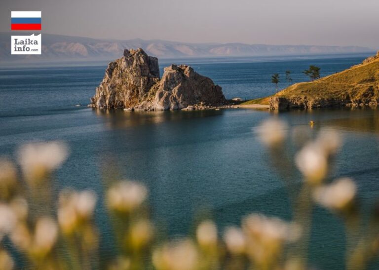 Озеро Байкал / Lake Baikal