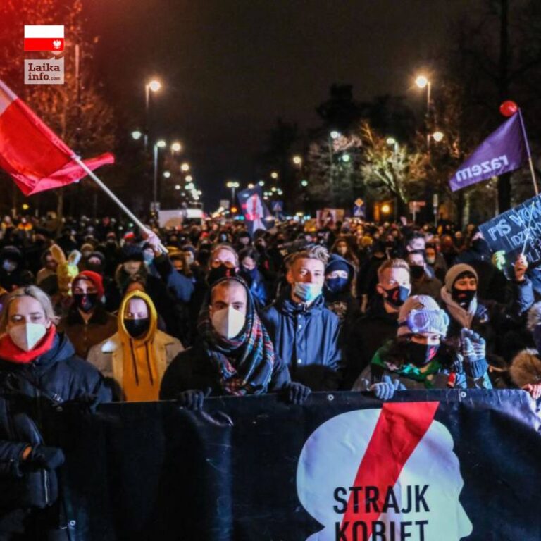 Демонстрации проходят в Варшаве