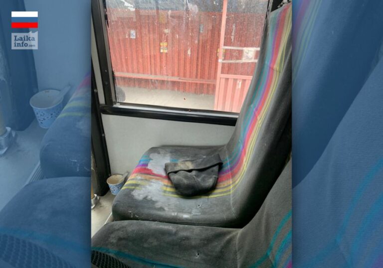 Автобус №13 с грязными сидениями
