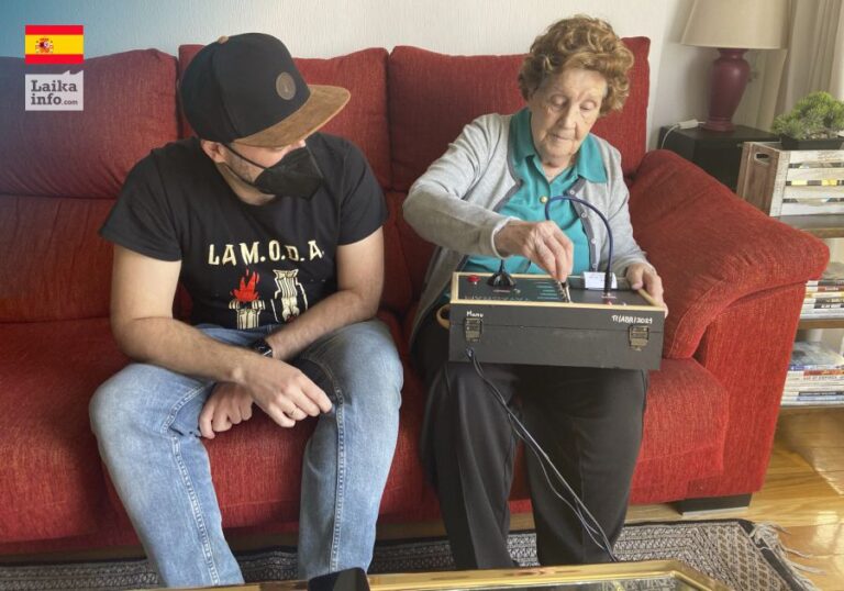 В Испании инженер придумал для своей 96-летней бабушки специальный девайс