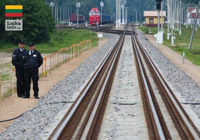 Двое сотрудников литовской таможни случайно уехали на поезде в Калининградскую область
