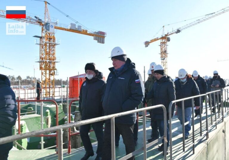 Дмитрий Рогозин провел рабочую поездку на космодром Восточный