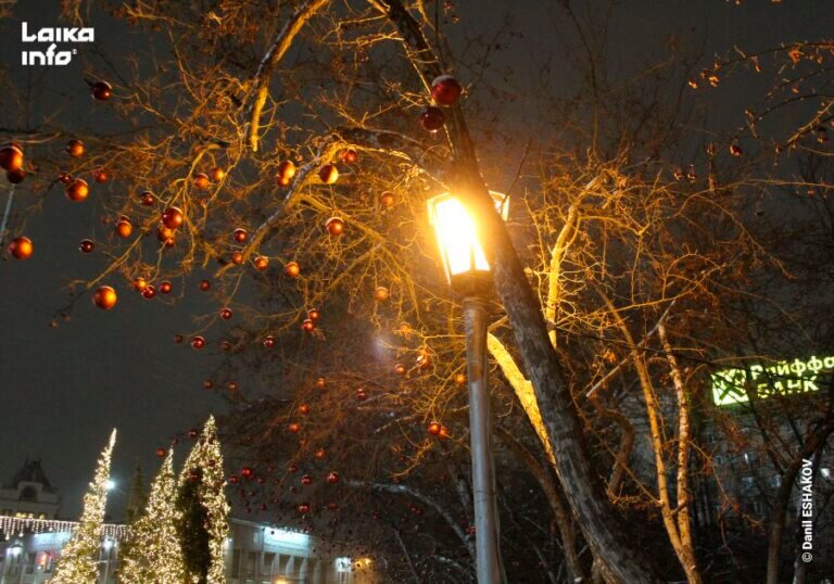 Праздничный Новосибирск готовится к Новому году