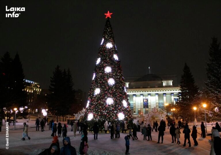 Главная Новогодняя ёлка Новосибирска
