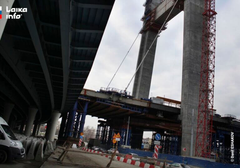 Строители новосибирского моста приступили к монтажу вантовых канатов